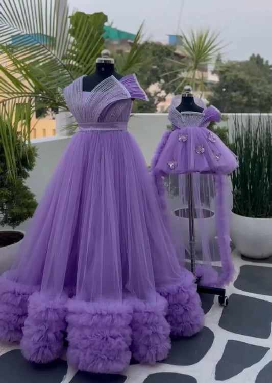 FULL LENGTH PUFF PIECE WITH RUFFLE BORDER