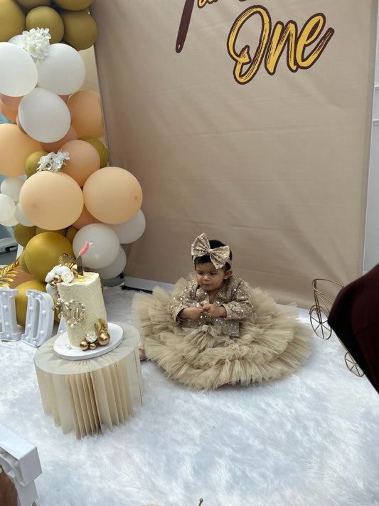 BEIGE PIECE