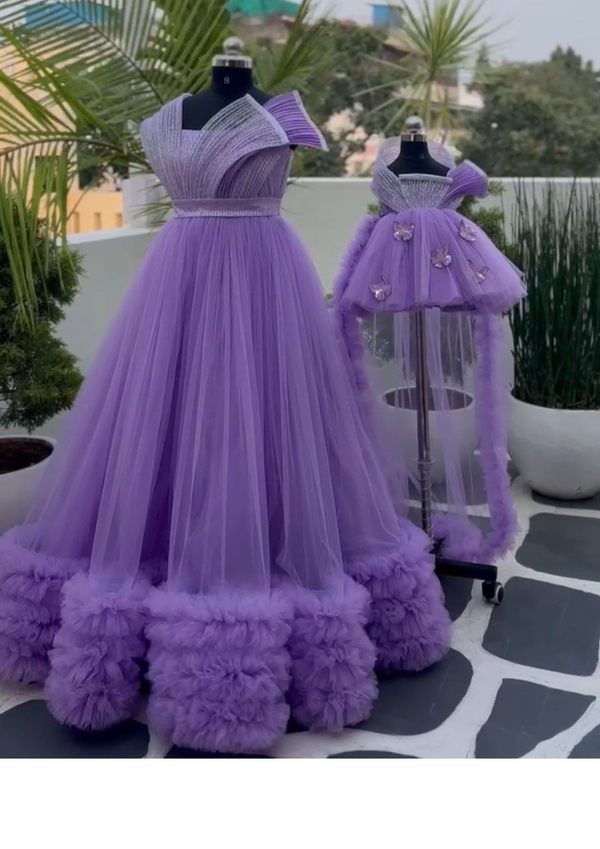 Lily And Violet