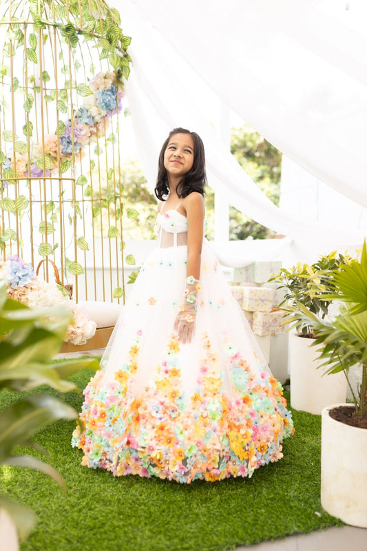 WHITE FLORAL CORSET PIECE