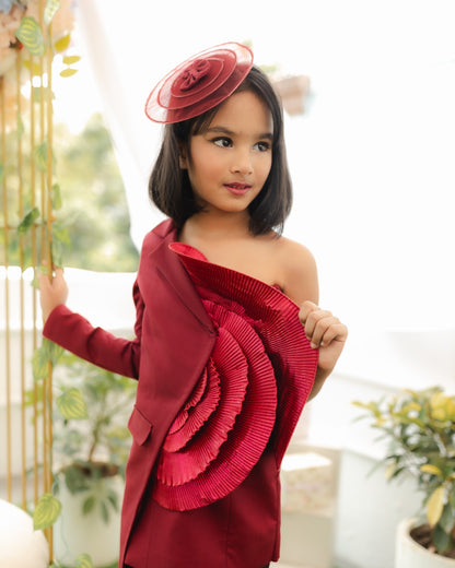 MAROON BLAZER – ONE-SHOULDER STYLE, STRUCTURED PLEATED FABRIC